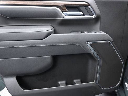 Used 2026 Chevrolet Silverado 3500 LT AWD/4WD image 11