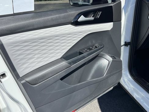 Certified 2023 Volkswagen Taos S image 6