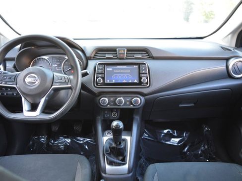Used 2020 Nissan Versa S FWD image 18