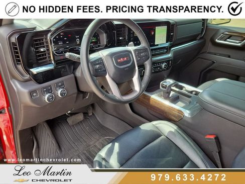 Used 2024 GMC Sierra 1500 Elevation w/ LPO, Elevation Black Package AWD/4WD image 18