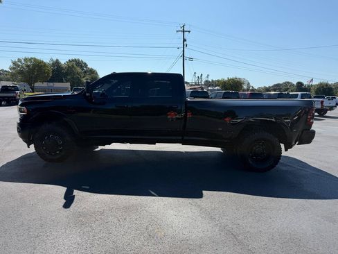 Used 2022 RAM 3500 Laramie w/ Night Edition AWD/4WD image 6