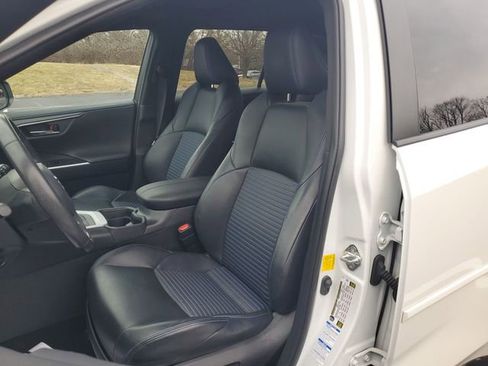 Used 2020 Toyota RAV4 XSE image 19