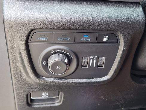 Used 2025 Jeep Grand Cherokee Limited 4xe AWD/4WD image 30