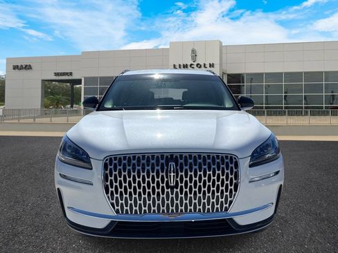 New 2026 Lincoln Corsair Premiere image 8