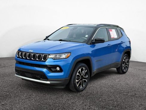 Used 2023 Jeep Compass Limited AWD/4WD image 2