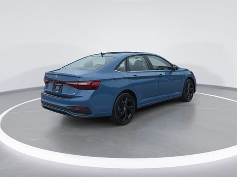 New 2026 Volkswagen Jetta SE image 3