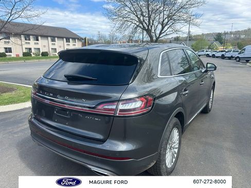 Used 2019 Lincoln Nautilus Premier AWD/4WD image 5