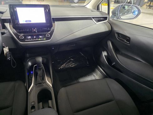 Used 2023 Toyota Corolla LE FWD image 17