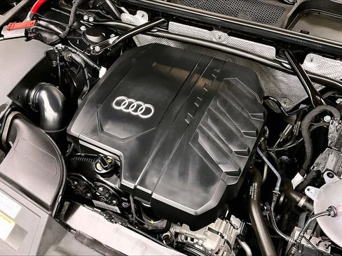 Used 2023 Audi Q5 2.0T Premium w/ Convenience Package image 30