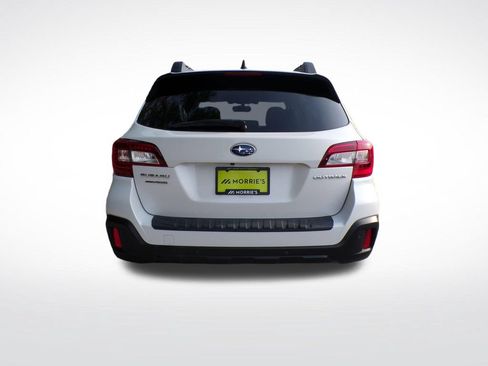 Used 2019 Subaru Outback 2.5i Limited w/ Popular Package #2 AWD/4WD image 4