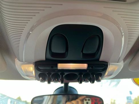 Used 2015 MINI Cooper 4-Door Hardtop image 35