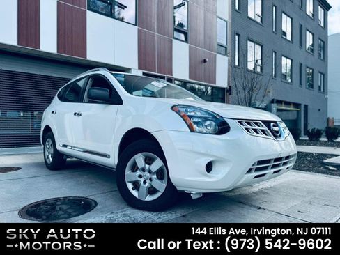 Used 2015 Nissan Rogue S w/ Convenience Package AWD/4WD image 3
