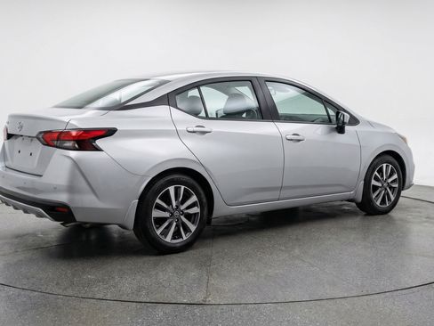 Used 2025 Nissan Versa SV FWD image 9