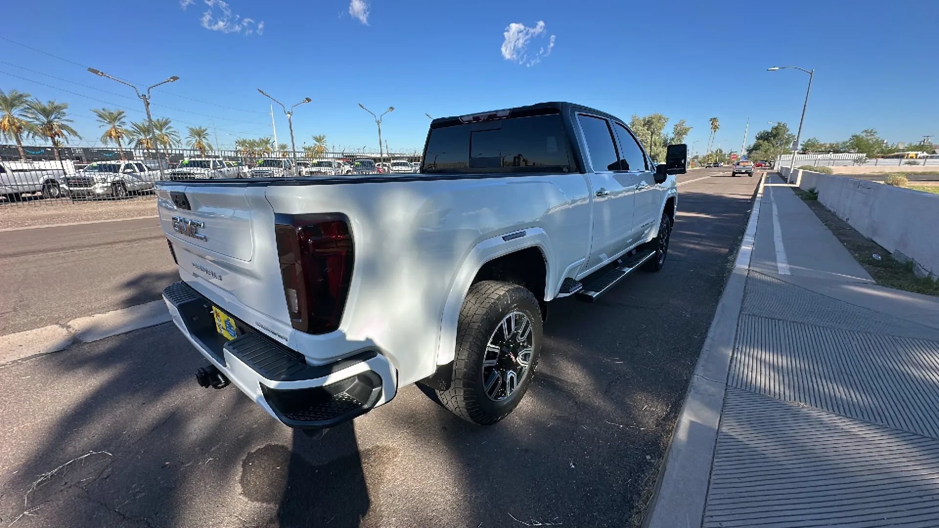 Used 2020 GMC Sierra 2500 Denali w/ Denali Ultimate Package AWD/4WD image 6