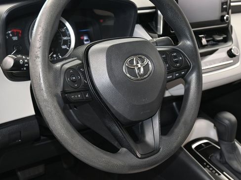 Used 2020 Toyota Corolla LE image 13