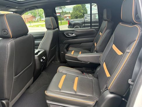 Used 2024 GMC Yukon XL AT4 w/ Technology Package AWD/4WD image 26