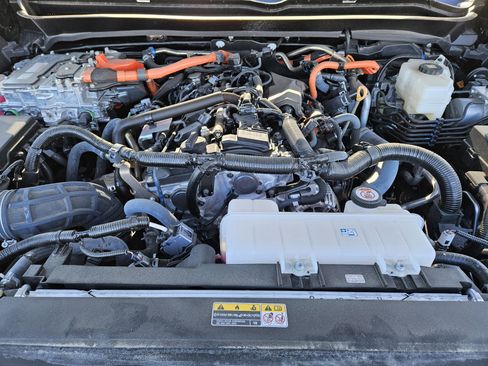 Certified 2025 Toyota Tacoma Trailhunter image 29