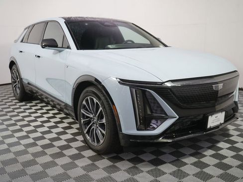 Certified 2024 Cadillac Lyriq Sport AWD/4WD image 9