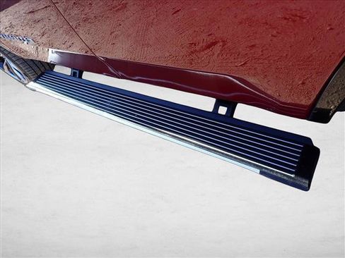 Used 2022 Jeep Wagoneer Series III w/ Premium Group I AWD/4WD image 9