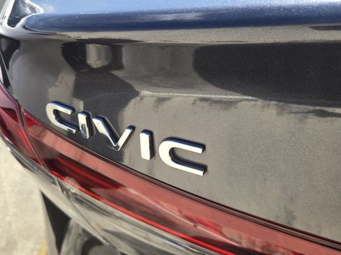 Used 2025 Honda Civic Sport image 11