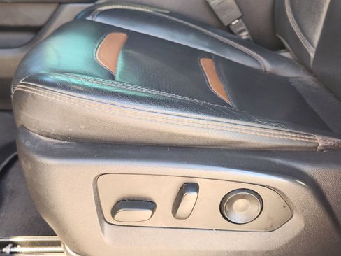 Used 2022 GMC Sierra 1500 AT4 w/ AT4 Premium Package image 28