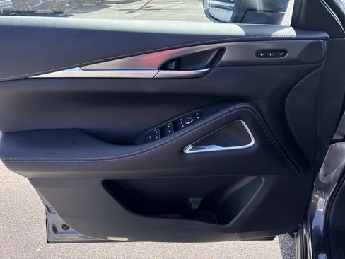 Certified 2025 INFINITI QX60 Luxe image 22