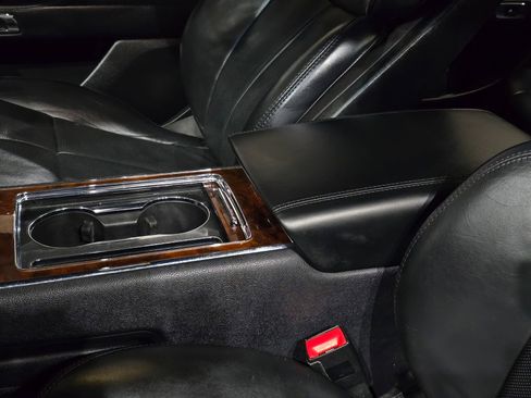 Used 2018 Lincoln Continental Reserve image 44