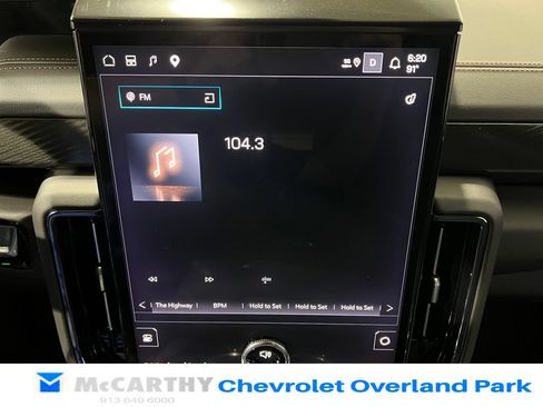 Used 2025 GMC Yukon AT4 w/ AT4 Premium Plus Package AWD/4WD image 21