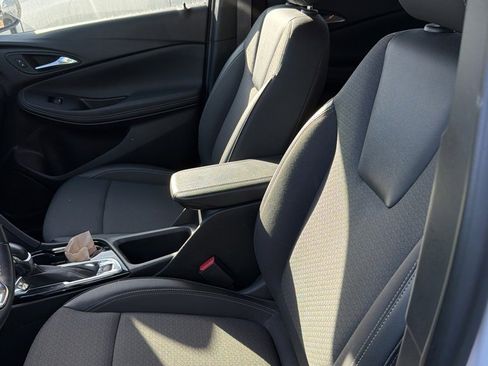 Used 2023 Buick Encore GX Select image 9