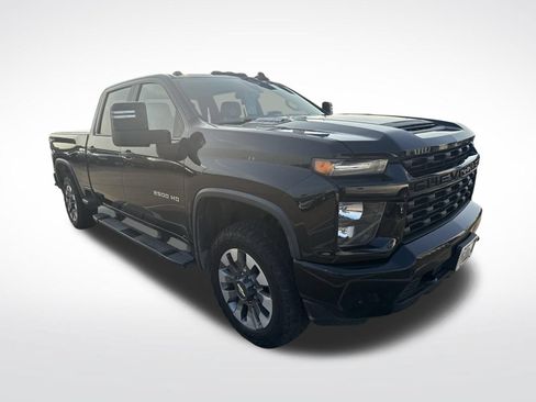 Used 2022 Chevrolet Silverado 2500 Custom w/ Custom Convenience Package AWD/4WD image 3
