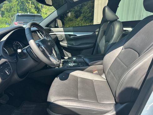 Used 2020 INFINITI QX50 Essential w/ Edition 30 Package FWD image 10