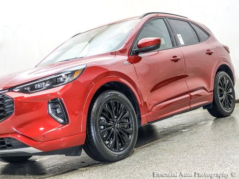 Certified 2023 Ford Escape ST-Line Elite w/ Premium Technology Package AWD/4WD image 5
