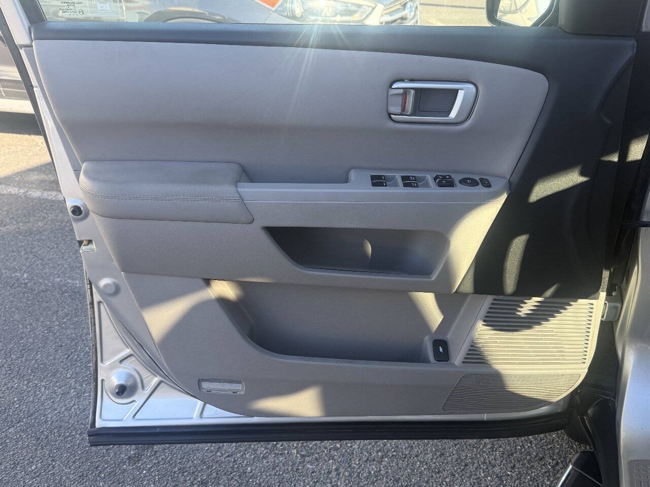 Used 2012 Honda Pilot EX-L image 10