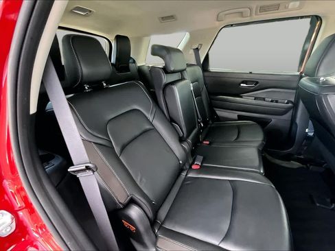 Used 2023 Nissan Pathfinder SL FWD image 20