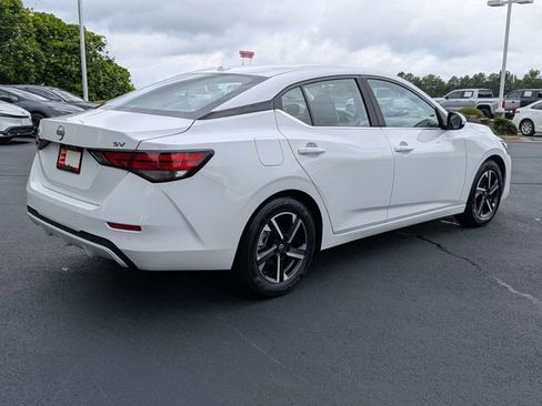 Used 2024 Nissan Sentra SV FWD image 3