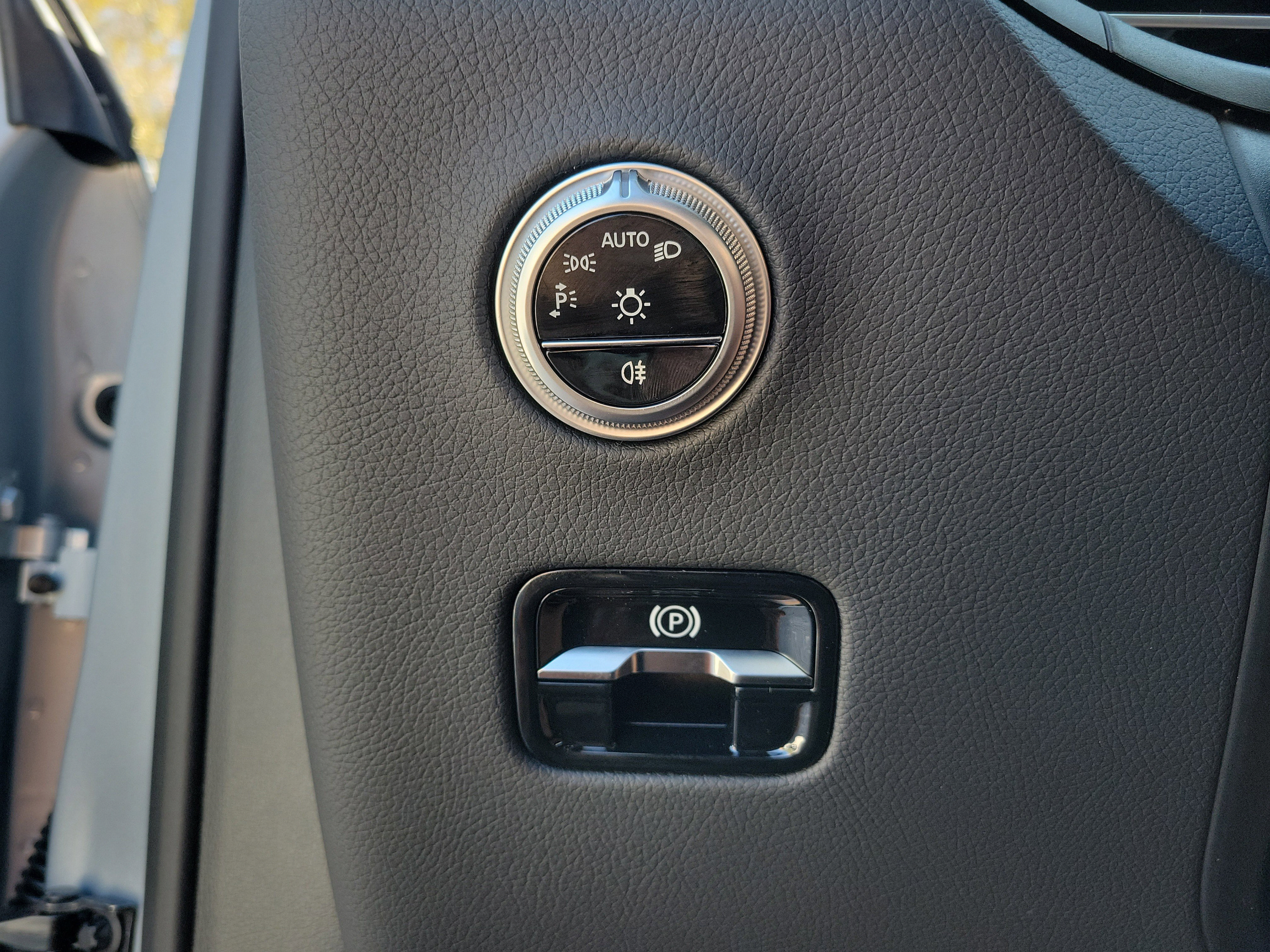 Certified 2026 Mercedes-Benz GLC 300 image 36