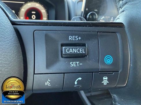 Used 2023 Nissan Rogue Platinum w/ Platinum Premium Package image 11