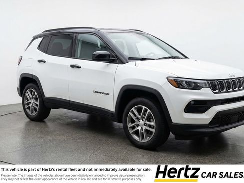 Used 2025 Jeep Compass Limited AWD/4WD image 1