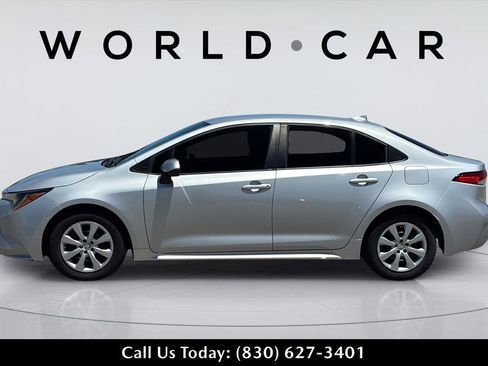 Used 2023 Toyota Corolla LE FWD image 12