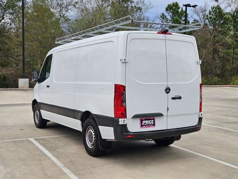 Used 2019 Mercedes-Benz Sprinter 144 image 8