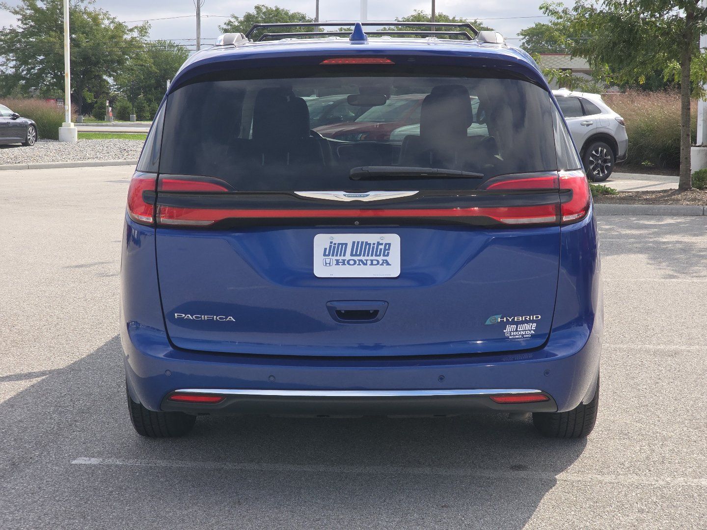 Used 2021 Chrysler Pacifica Touring-L FWD image 13