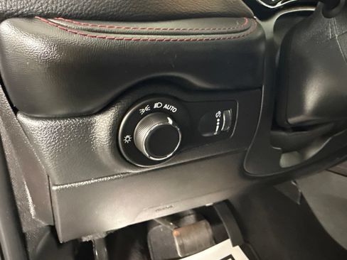 Used 2025 Dodge Durango R/T AWD/4WD image 22