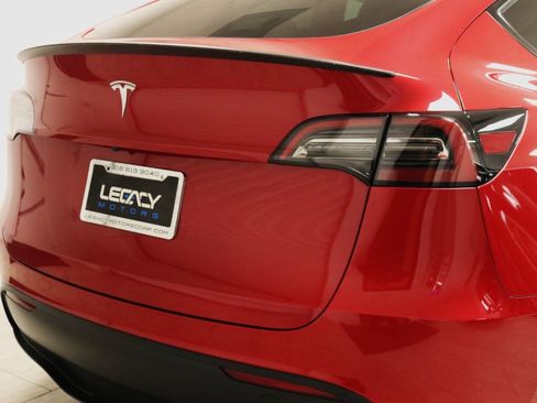 Used 2023 Tesla Model Y Performance image 82