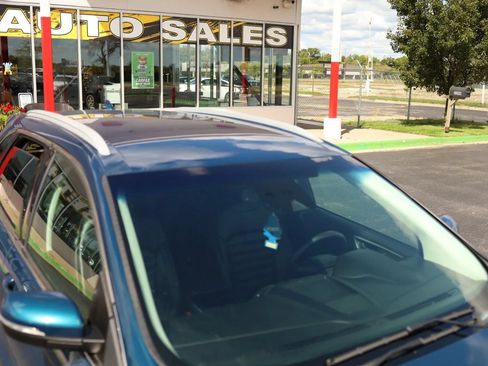 Used 2020 Ford Edge SEL FWD image 36