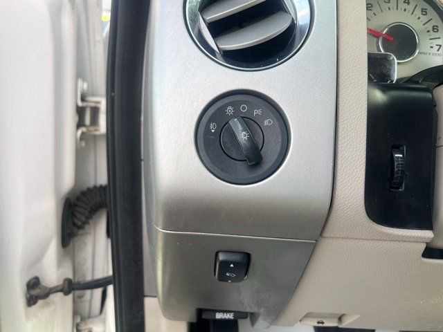 Used 2012 Ford Expedition Limited AWD/4WD image 26