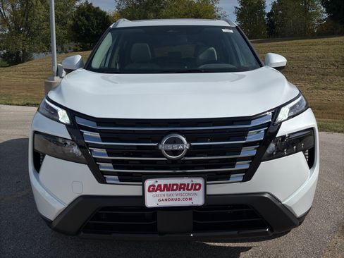 New 2026 Nissan Rogue SV w/ SV Premium Package image 4