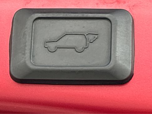 Used 2022 Toyota RAV4 XLE w/ Convenience Package image 21