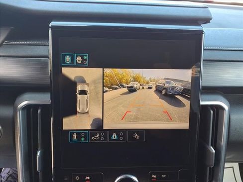 Used 2025 GMC Acadia Elevation image 15