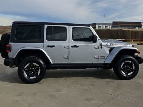 Used 2018 Jeep Wrangler Unlimited Rubicon w/ Dual Top Group AWD/4WD image 9