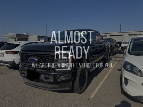 Used 2024 Ford F250 XL w/ STX Appearance Package AWD/4WD image 2